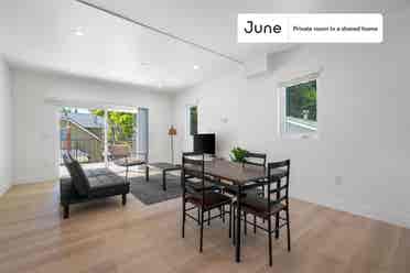 4 BR in Los Angeles