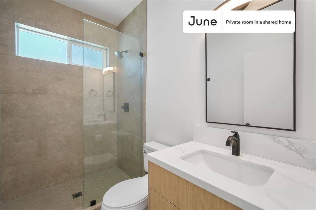 4 BR in Los Angeles