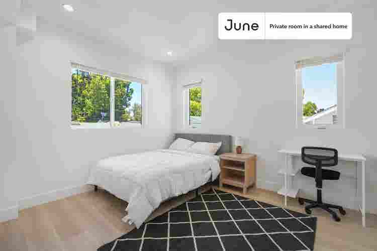4 BR in Los Angeles