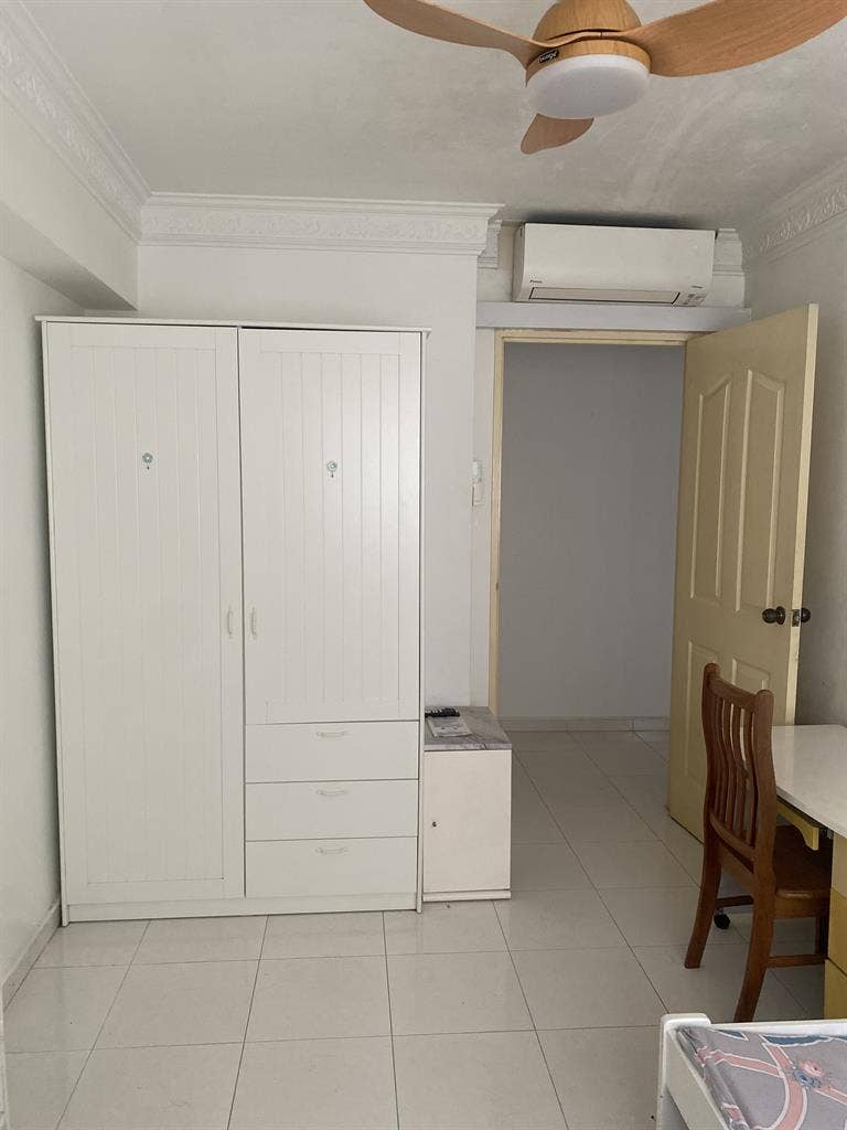 A specious common room for rent