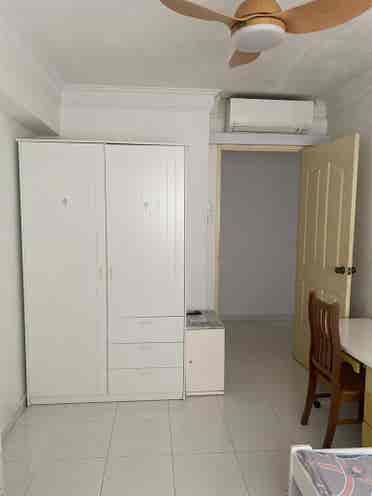 A specious common room for rent
