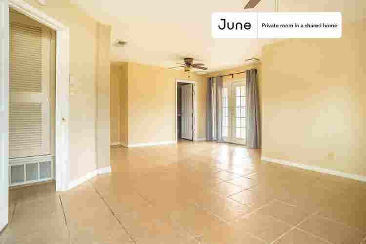 4 BR in Austin