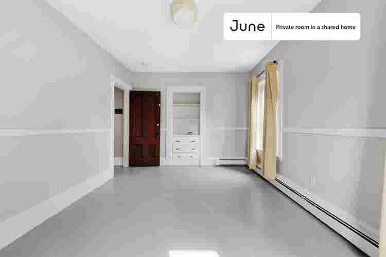 4 BR in Boston