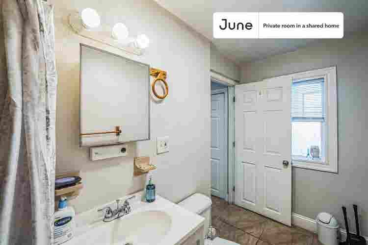 4 BR in Boston