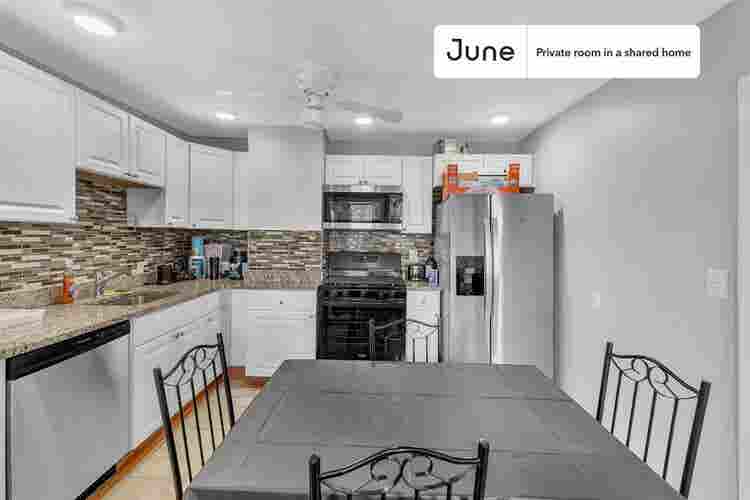 4 BR in Boston