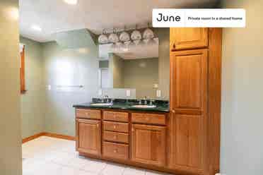 5 BR in Boston
