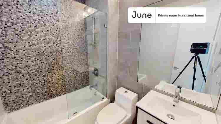 4 BR in New York City