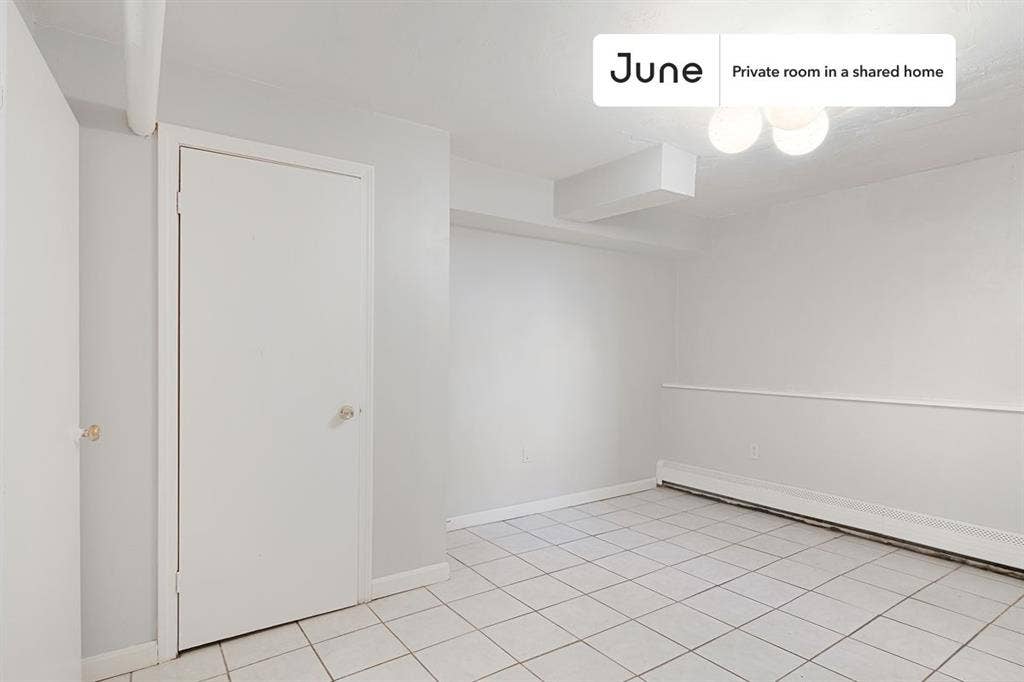 6 BR in Boston