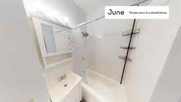 2 BR in Boston