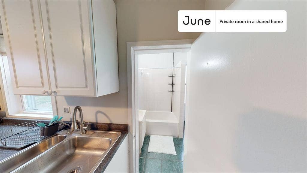 2 BR in Boston