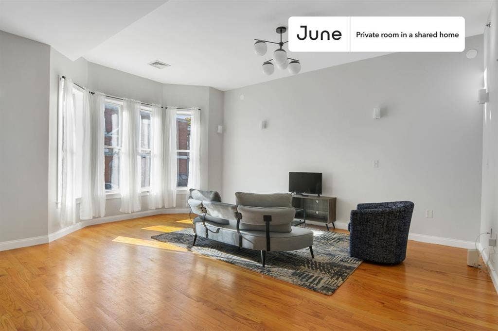 5 BR in Boston