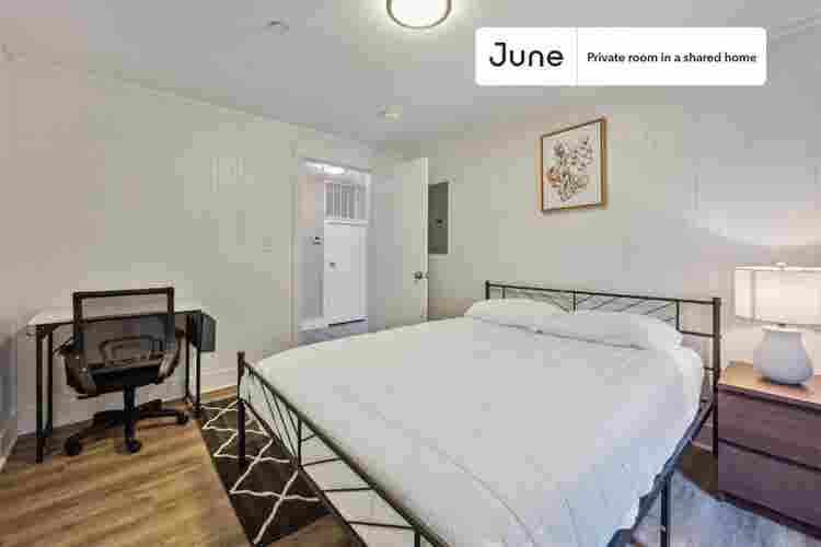 4 BR in Boston