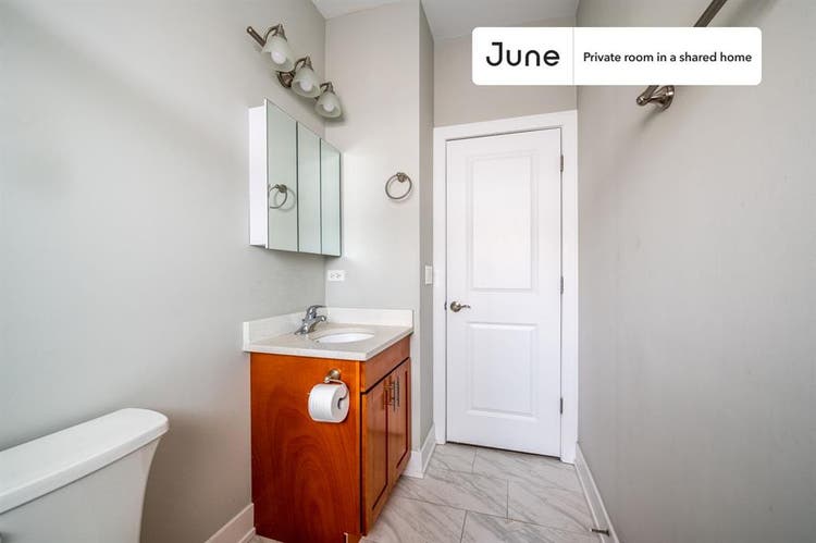 5 BR in Chicago