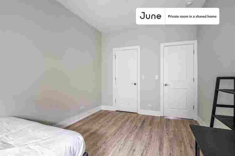 5 BR in Chicago