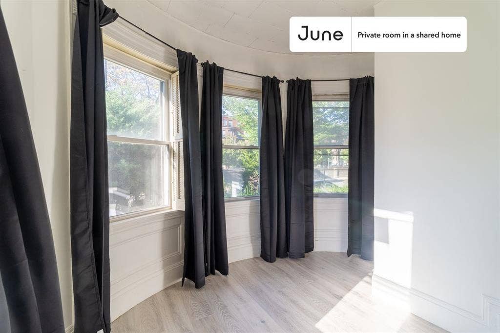 4 BR in Boston
