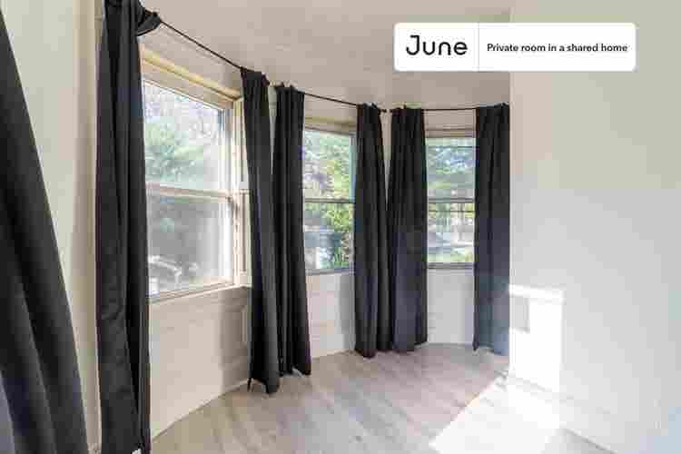 4 BR in Boston