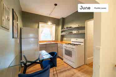 2 BR in Boston