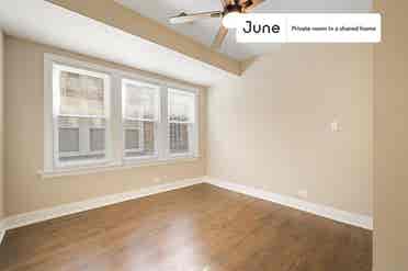 4 BR in Chicago