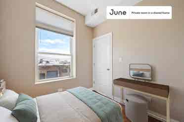 3 BR in Chicago
