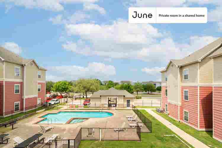 4 BR in Austin