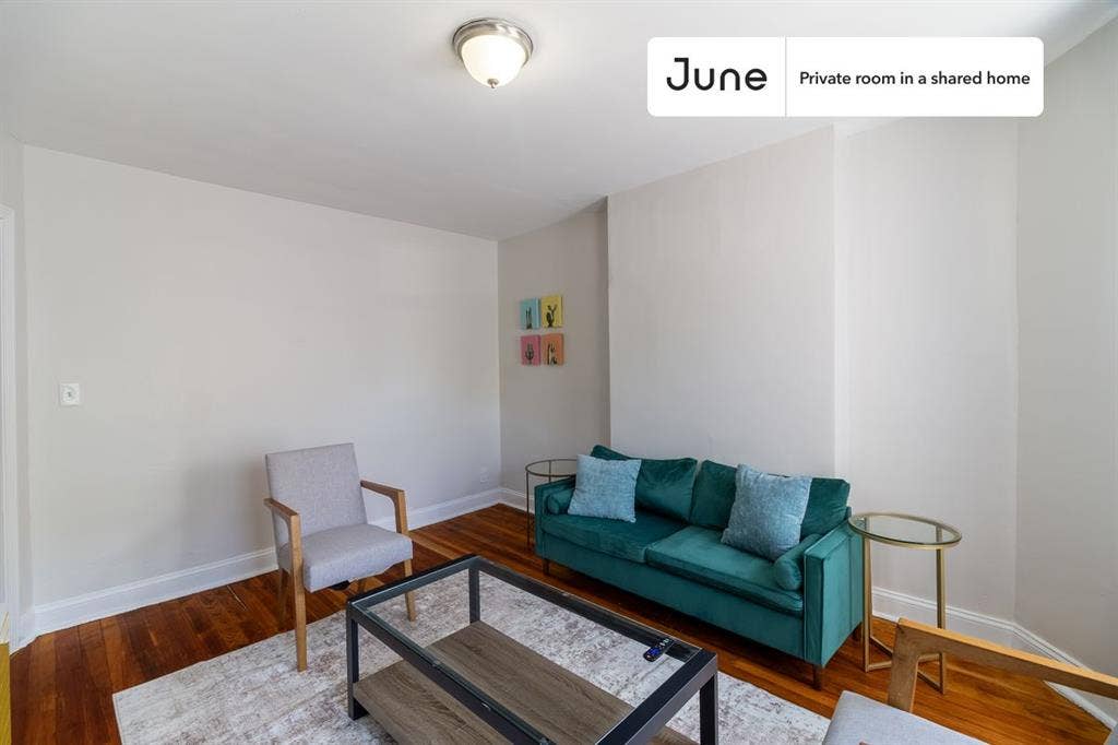 4 BR in Boston