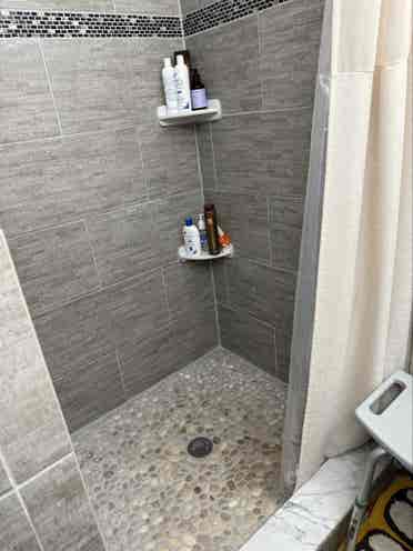Master with en-suite College Park