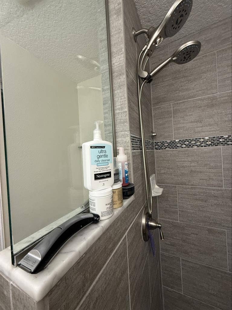 Master with en-suite College Park
