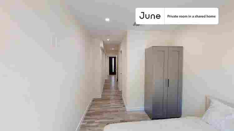 5 BR in Los Angeles