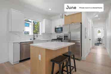 4 BR in Los Angeles