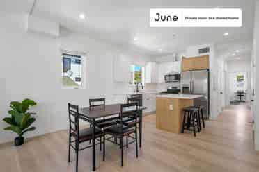 4 BR in Los Angeles