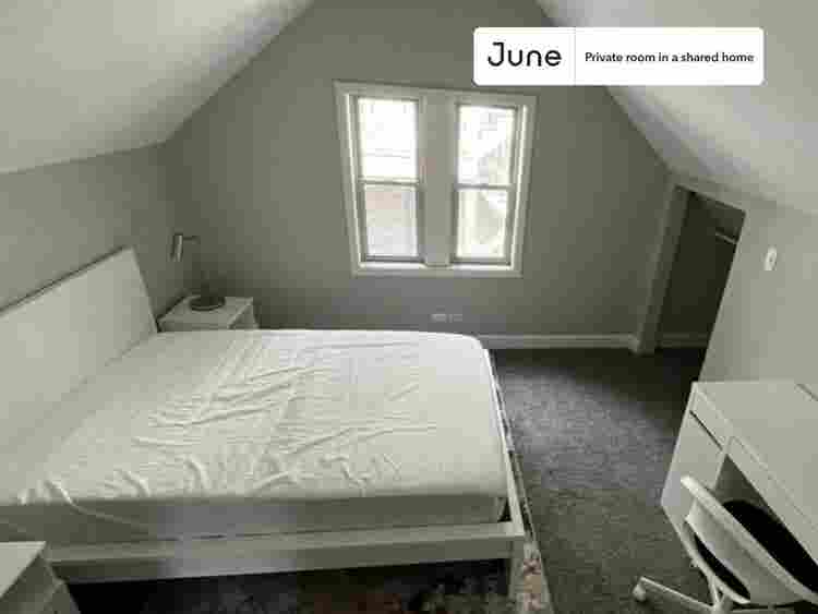 5 BR in Chicago