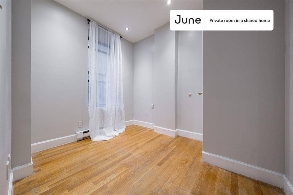 3 BR in New York City