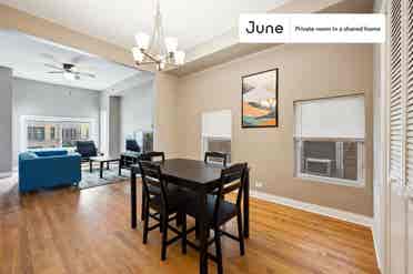 3 BR in Chicago