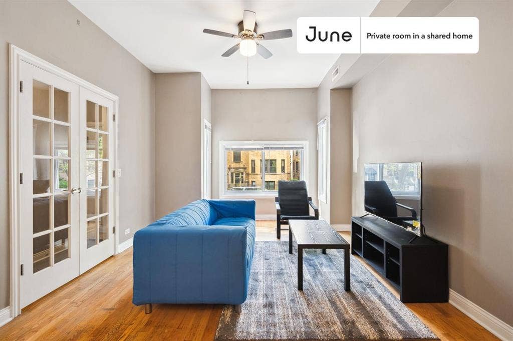 3 BR in Chicago