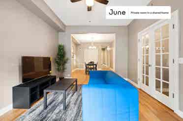 3 BR in Chicago