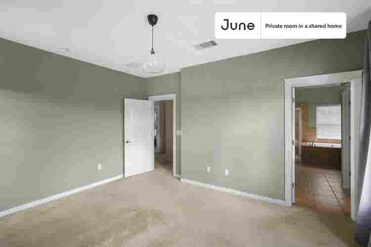 5 BR in Austin