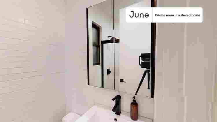 4 BR in New York City