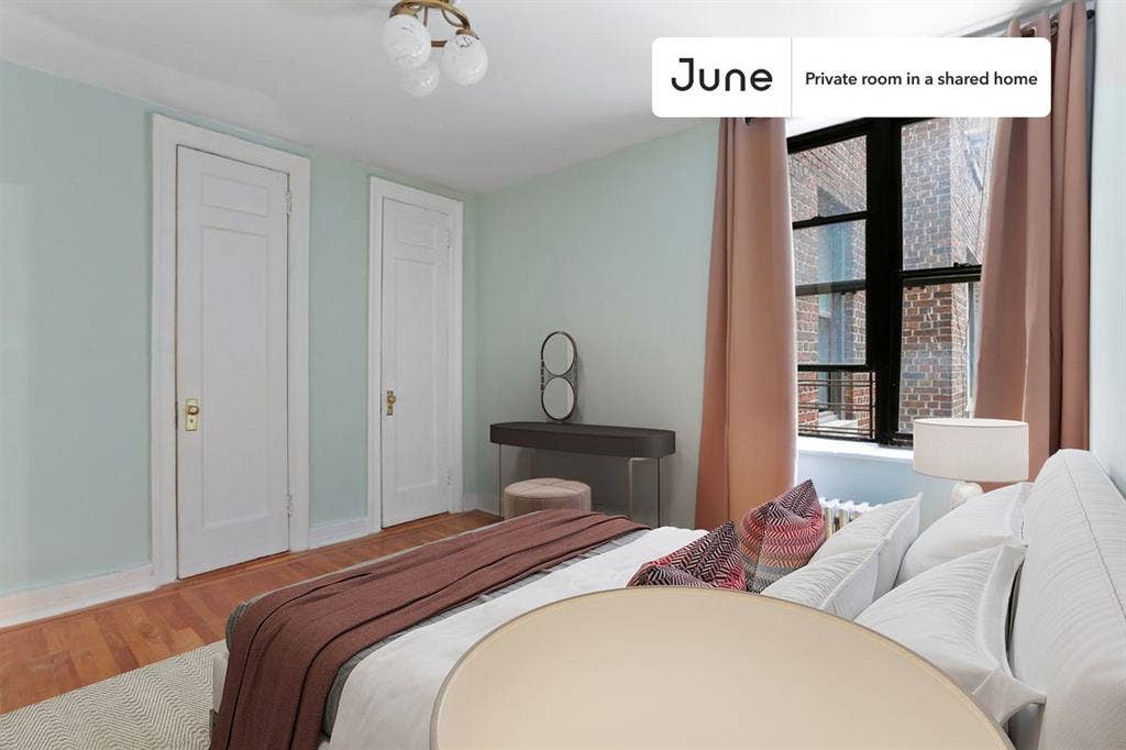 2 BR in New York City