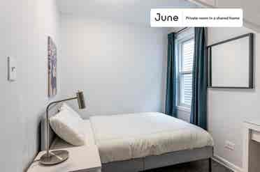 3 BR in Chicago