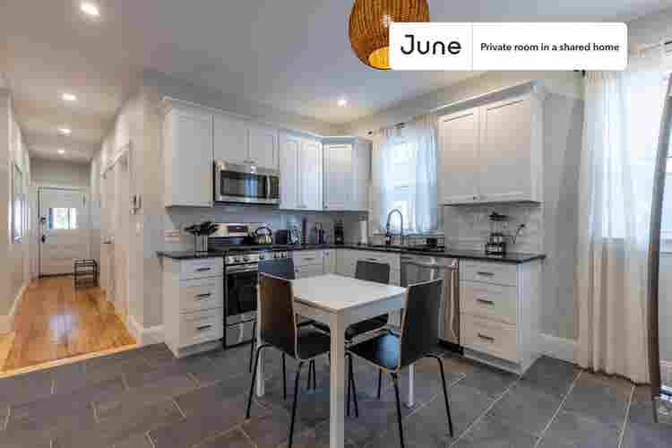 4 BR in Boston