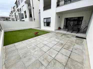 1 Unfurnished Room in House Share