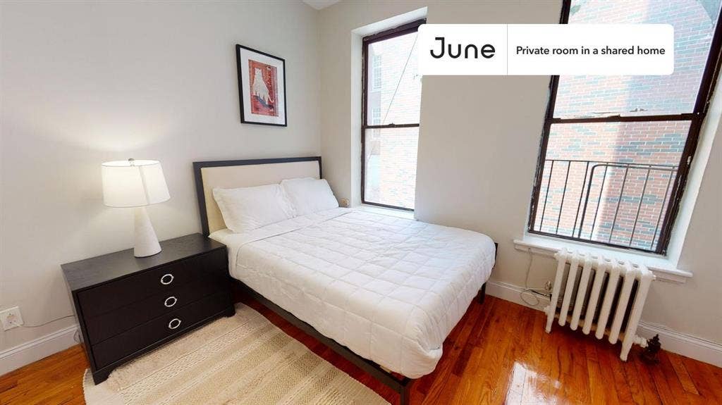 2 BR in New York City