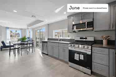 5 BR in Los Angeles
