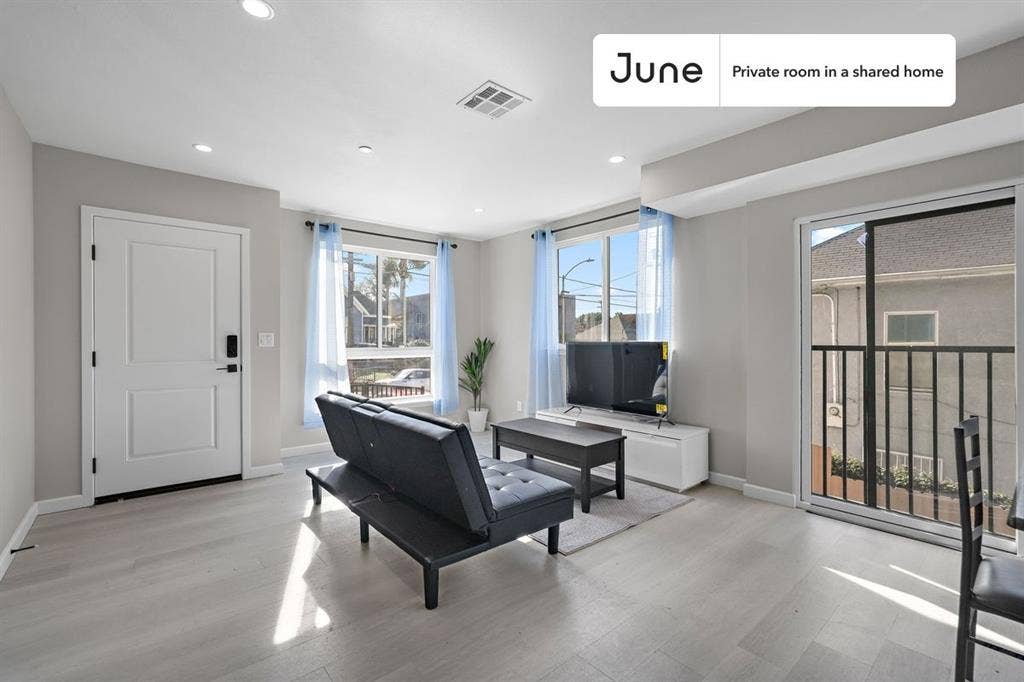 5 BR in Los Angeles