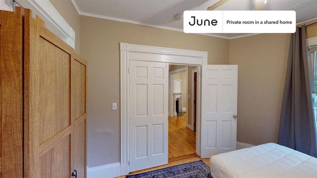 6 BR in Boston