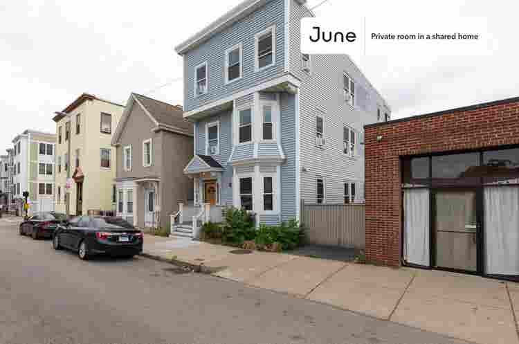 4 BR in Boston