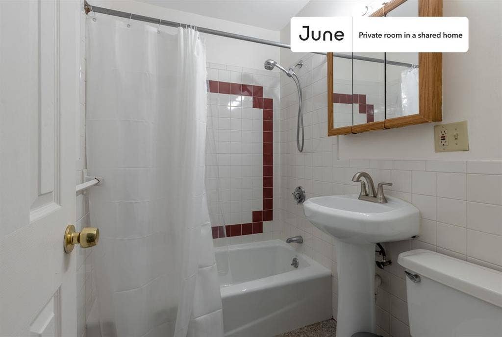 4 BR in Boston