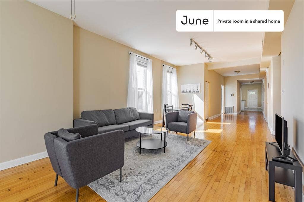 4 BR in Chicago