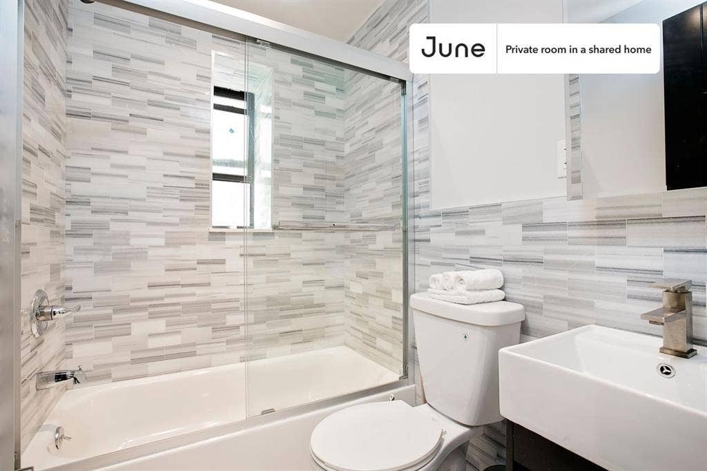 3 BR in New York City
