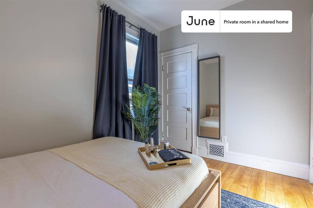 4 BR in Boston